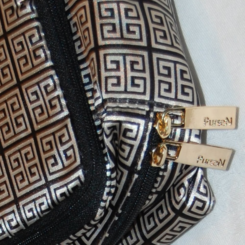 Purse N Make up /Jewelry Bag 4" x 5" x 4 1/2" Black & White - Picture 16 of 16